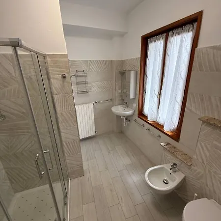 Charming Flat Red Orta Relax E Comfort * Omegna